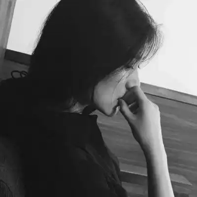 让人心酸到泪流成河的句子从此,不心动,不谈感情