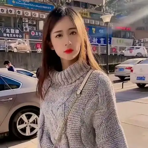 美女这么多年的辉煌历史,小伙也是一根经,非盯着这一段不放