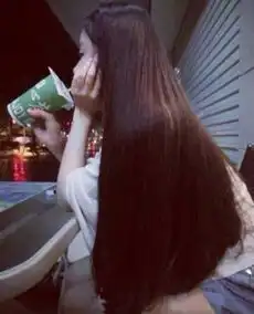 发量多的女生适合剪短发吗适合什么样的发型