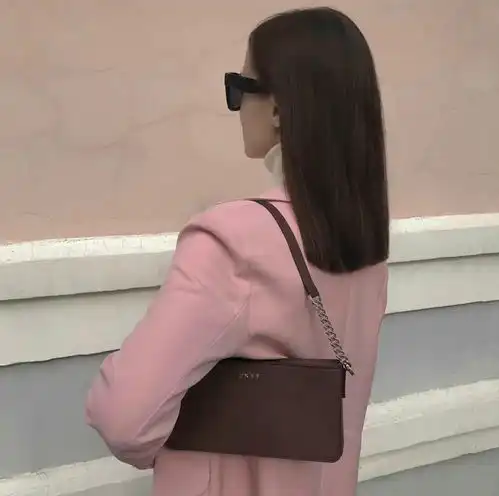 气质女头高冷范