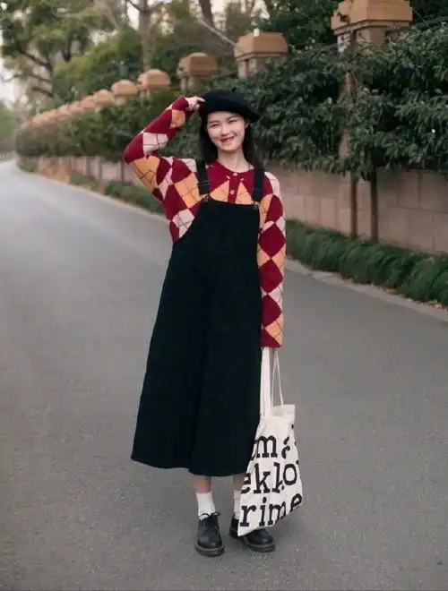 开学季必须安排一条小裙子,轻熟稳重又自带仙女气,谁穿谁好看