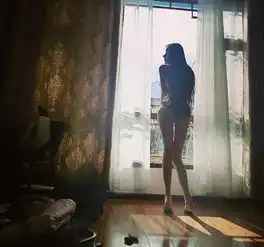 这姑娘太魔性了姑娘整了将近20次我不是微笑我是做了嘴角上扬