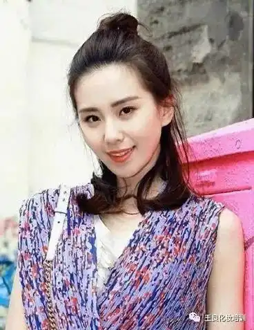 女主日常造型这么可爱,全靠扎对了发型