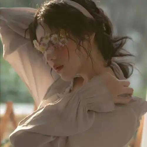 冷门女生头像你值得被偏爱