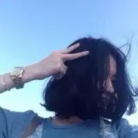 每当我看见白色的月光,想起你的脸庞短发女生头像女生头像qq女生头像qq头像女生背影头像女生唯美小清新qq头像女生带字