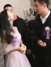 搞笑gif谁知道这是在吃什么