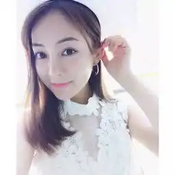 郭采洁撞衫唐嫣被秒杀,小个子女生怎样逆袭