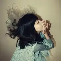 求几张同一个女女的唯美的非主流照片