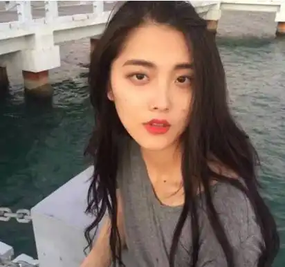 转走320万后拉黑爸爸,爸爸网络通缉女儿,如此富养不如不养