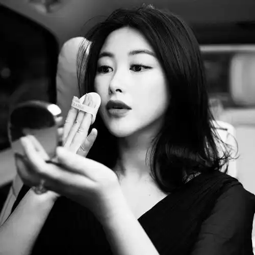 中国第一美女生了嫩婴正脸曝光,网high基因超强大