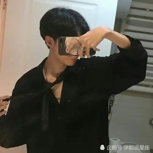 穿西装会很酷的3大星座他们天生模特身材,射手座不愧衣架子