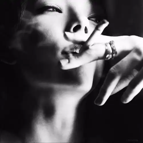 j.borodina镜头下感性宁静疏离的女性