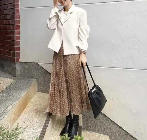初春做个精致女人,一学就会的气质通勤风,完美释放女性魅力