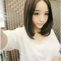 心事重重qq女生静态头像其实时间久了,谁都会变