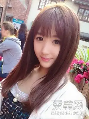美丽纯洁的仙女直发是最淑女的气质