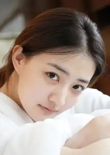 素颜女神王丽坤地位受到挑战,她素颜在高清镜头下都美的像初恋
