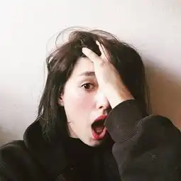 欧美气质清新风格女生微信头像6