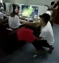 妹子要lol不要求婚男子lol你还我媳妇
