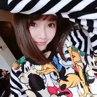 乐天派女生的qq头像2015我们的爱情可留有余温