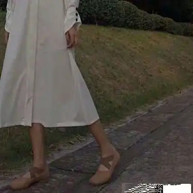 适合失恋后发的心酸文案我已经输了爱情,不能再输掉生活了