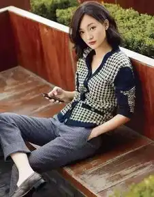谁说娇小的女生穿不出气场像她这样