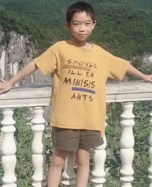 紧急寻人常州一11岁男孩在香梅花园门口走失,家长急疯了