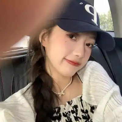 普通真人女生头像,简约而不失时尚