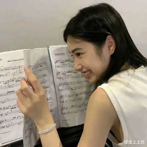 这三个星座女喜欢年纪比自己大的男生