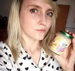 新瘦身方法英女子减肥每日吃10罐婴儿食品