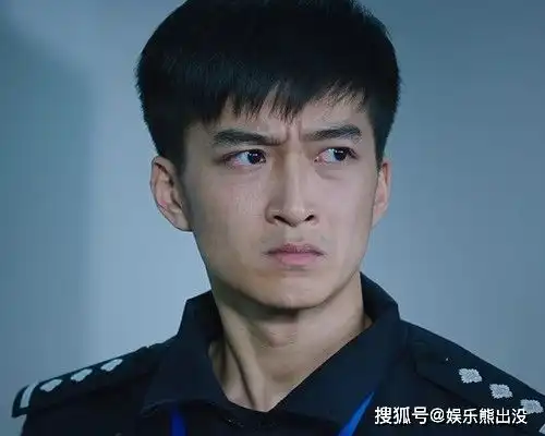 扫黑风暴正剧皮流量心,张艺兴上位男二号,拖垮的不仅是口碑