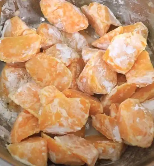 美食小新新拔丝红薯的做法大人小孩都爱吃