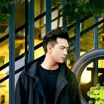 头像跟那谁谁谁正好配一对