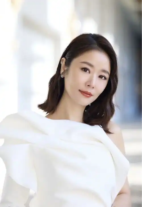 林心如在大陆社交媒体发布动态尊重隐私,很难吗