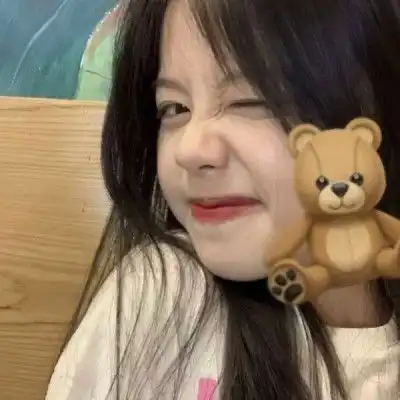 单纯憨憨的女生,身上明显有3标志,全中100是宝藏女孩