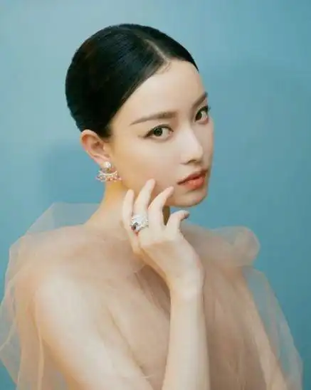 倪妮的好气质都是穿出来的从土妞变女神,跟着她穿就对了