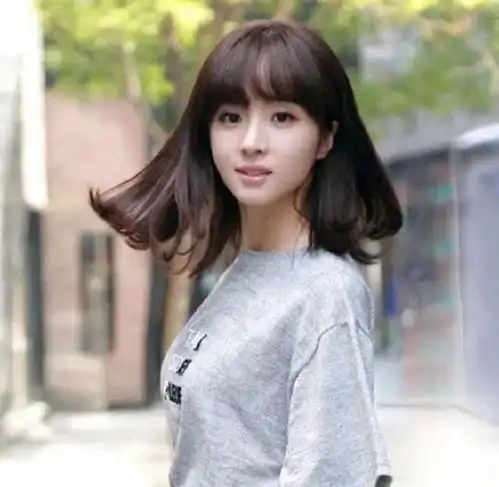 女主戏资源不断,胡冰卿却还没有火,难道她也撑不起女主戏