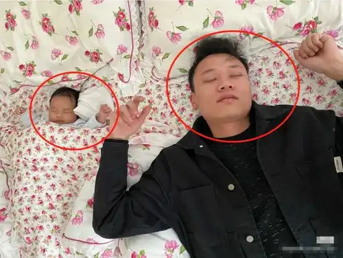 最成熟宝宝火了,长相着急堪比80后,网友少年老成的典范