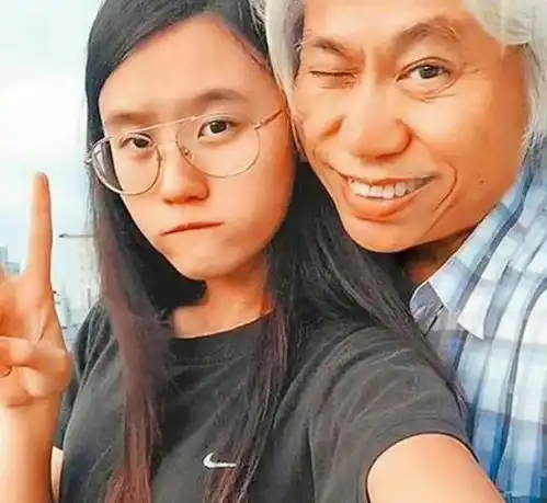 李坤城儿子曝光林靖恩录音,扭曲后的疯女人,被老男人窃取的青春