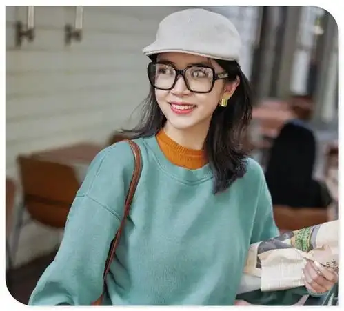 冬季穿搭不要只注重外套,选对内搭事半功倍,给人意外的美感