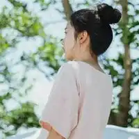 丸子头像女生背影微信头像图片大全