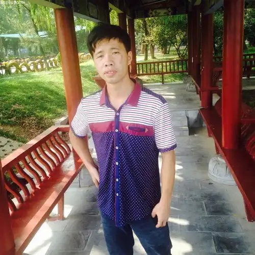 男35岁浙江松阳县高中中专速配网会员