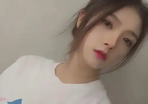 快手网红收入有高辛巴1亿垫底散打哥2亿第四,第一接近5亿
