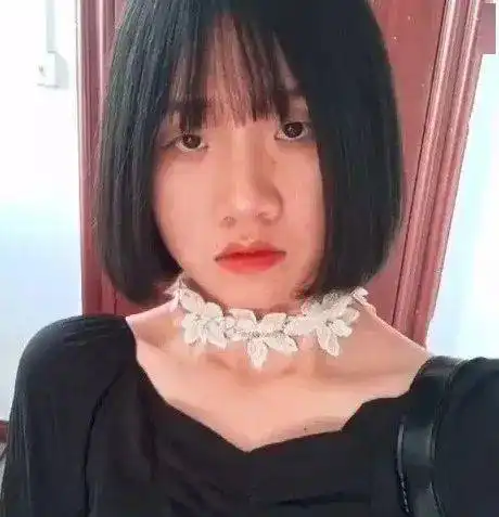 半夜收到网恋女友发来的未p素颜图,这前后对比太刺激了吧