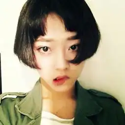 请问这女的叫什么名字有知道的吗