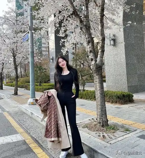 微胖界第一大长腿ins美女xoyeonee温柔灿烂的笑容能感染全世界