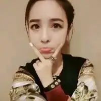 搞怪的动作非主流姐妹头像一直在期望让你遇到最美的自己