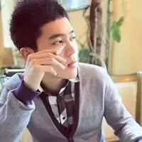 喜不喜欢,吸烟的男人