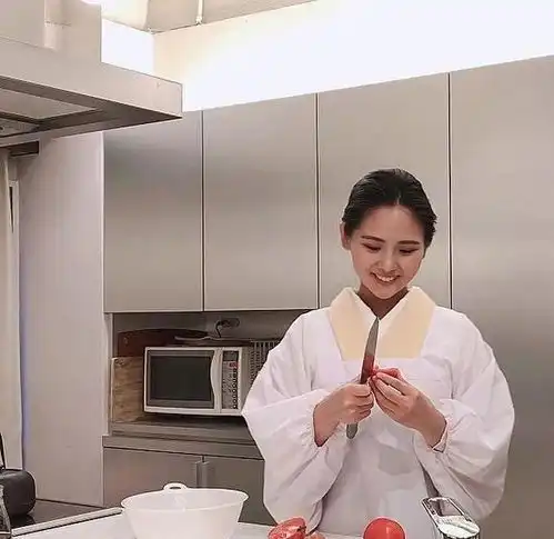 5点半起床22点睡觉,自从有了娃,全职妈妈6年间每一天这么过