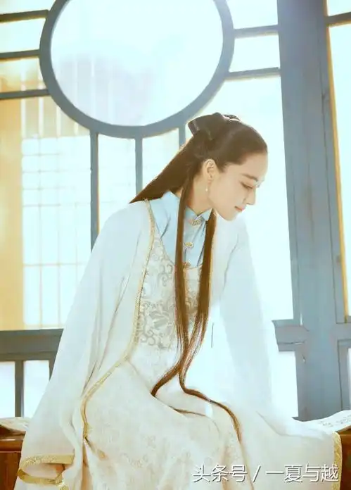 绝色美女多古装,柳岩这个像不像青楼花魁