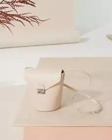 这个叫不出名字的品牌,却让众多欧美女星沦为真爱粉
